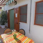 B&B Lido Dei Pini מלון דירות מאטינאטה