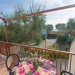 B&B Lido Dei Pini מלון דירות מאטינאטה