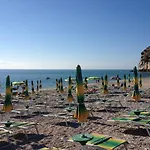 B&B Lido Dei Pini מאטינאטה