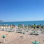 B&B Lido Dei Pini