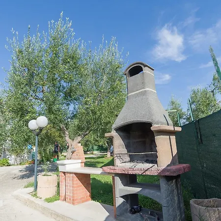 B&B Lido Dei Pini Apartmanhotel