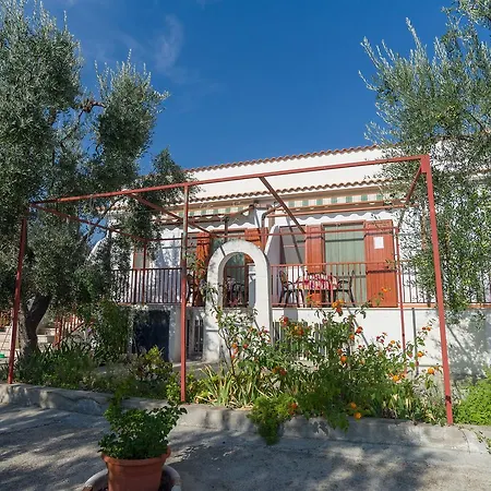 B&B Lido Dei Pini アパートホテル *