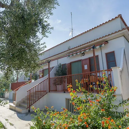 B&B Lido Dei Pini * マッティナータ