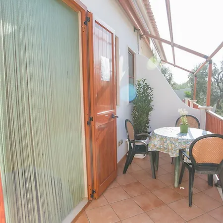 アパートホテル B&B Lido Dei Pini