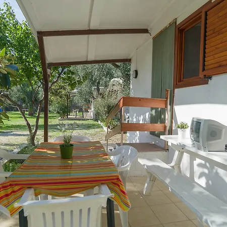 Apartmanhotel B&B Lido Dei Pini *