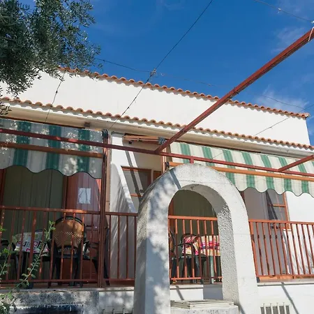 B&B Lido Dei Pini * マッティナータ