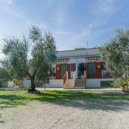 B&B Lido Dei Pini アパートホテル *