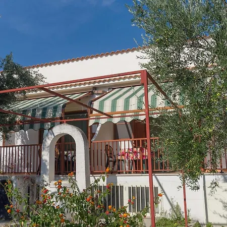 B&B Lido Dei Pini アパートホテル マッティナータ