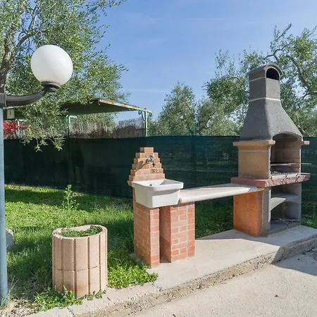 B&B Lido Dei Pini Apartmanhotel