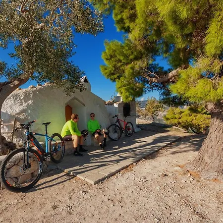 B&B Lido Dei Pini アパートホテル