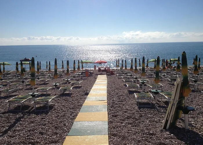 B&B Lido Dei Pini * マッティナータ