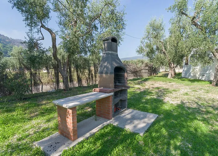 B&B Lido Dei Pini מלון דירות *