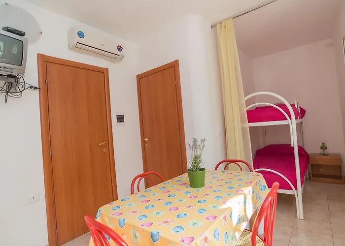 מלון דירות B&B Lido Dei Pini *