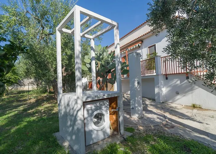 B&B Lido Dei Pini * מאטינאטה