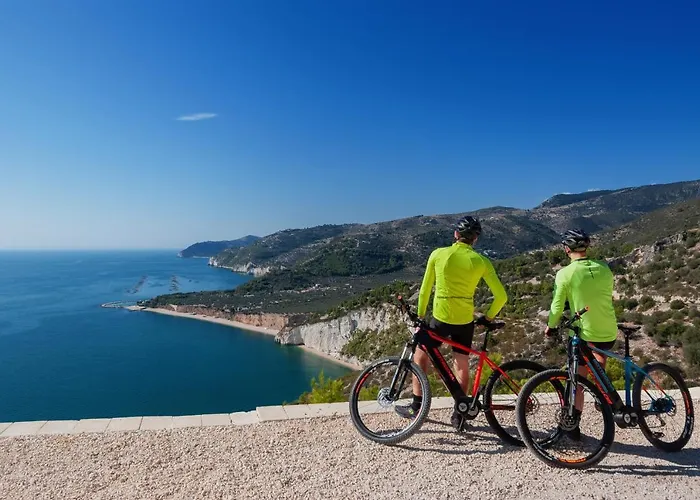 B&B Lido Dei Pini מאטינאטה